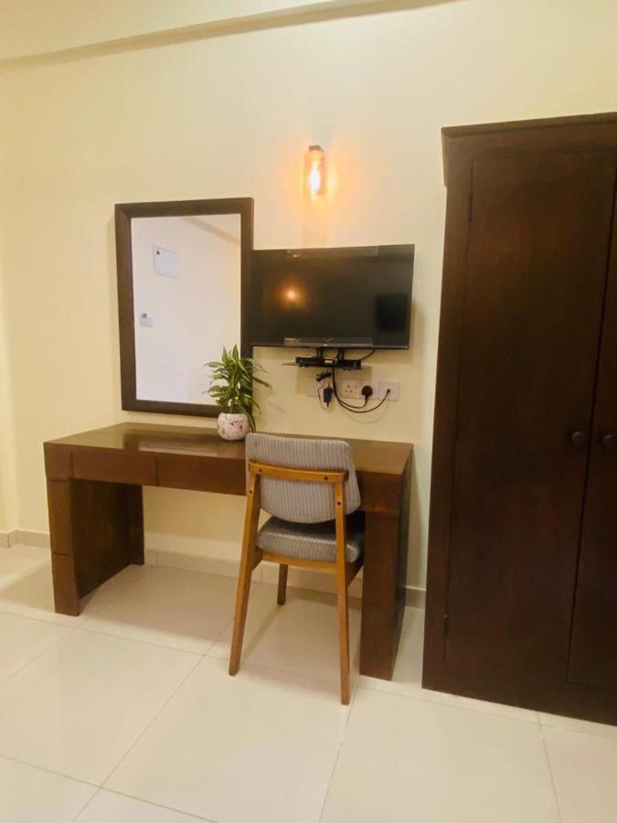 Hotel Northway Vavuniya Buitenkant foto