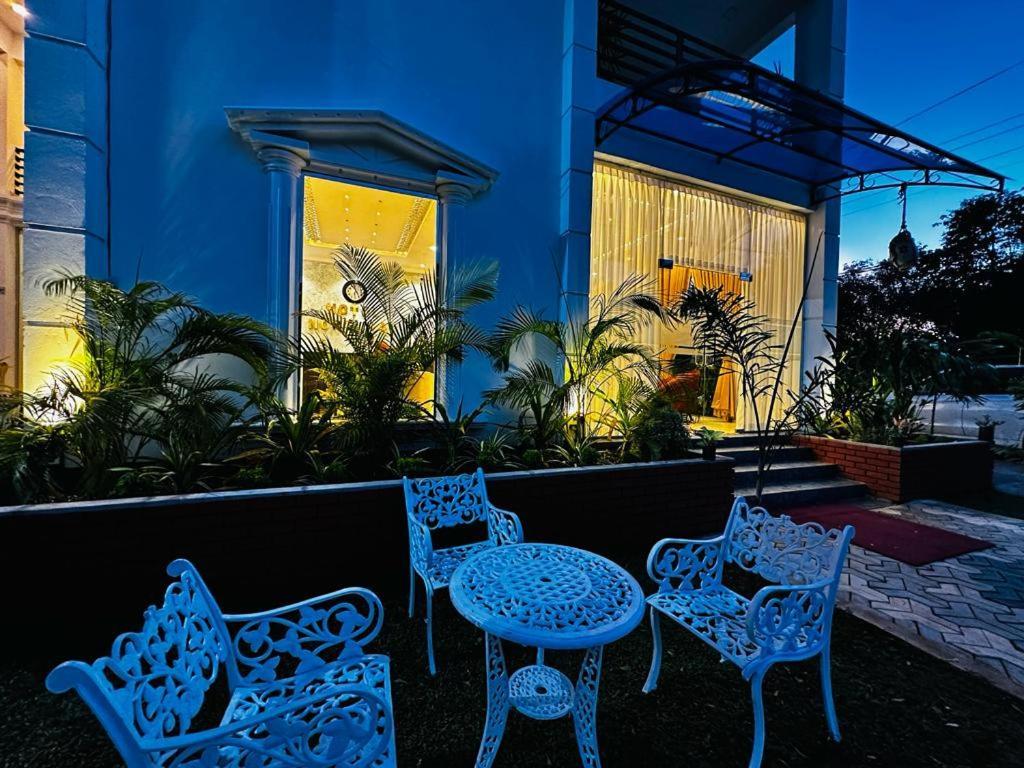 Hotel Northway Vavuniya Buitenkant foto