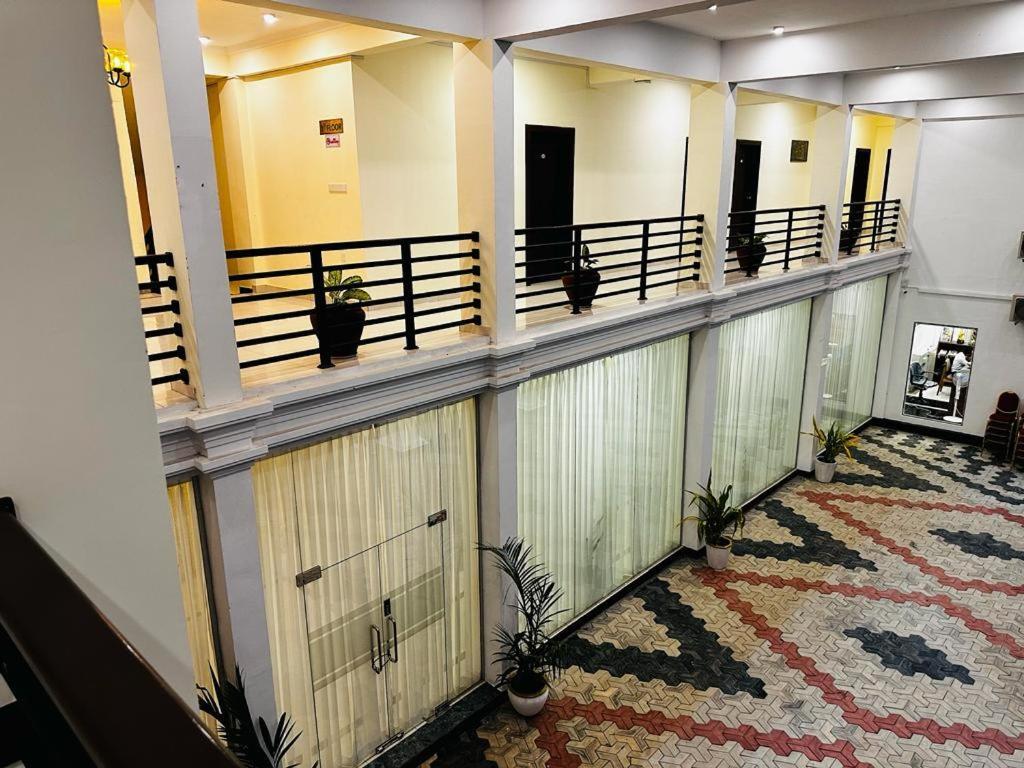 Hotel Northway Vavuniya Buitenkant foto