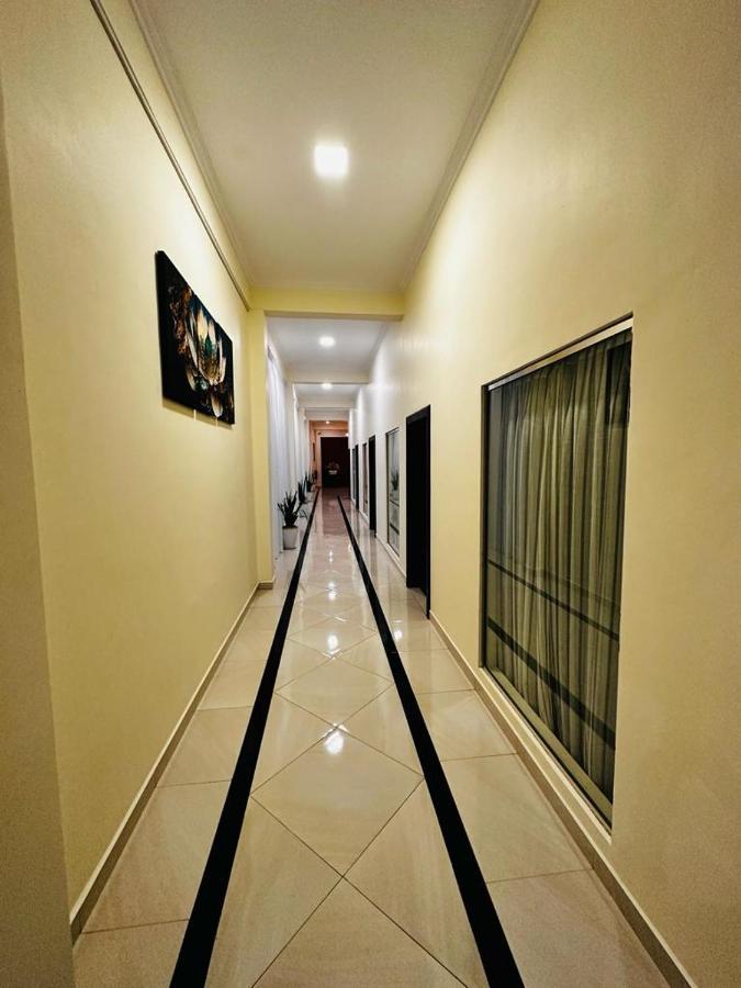 Hotel Northway Vavuniya Buitenkant foto