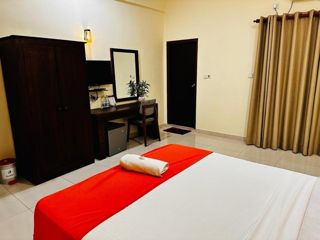 Hotel Northway Vavuniya Buitenkant foto