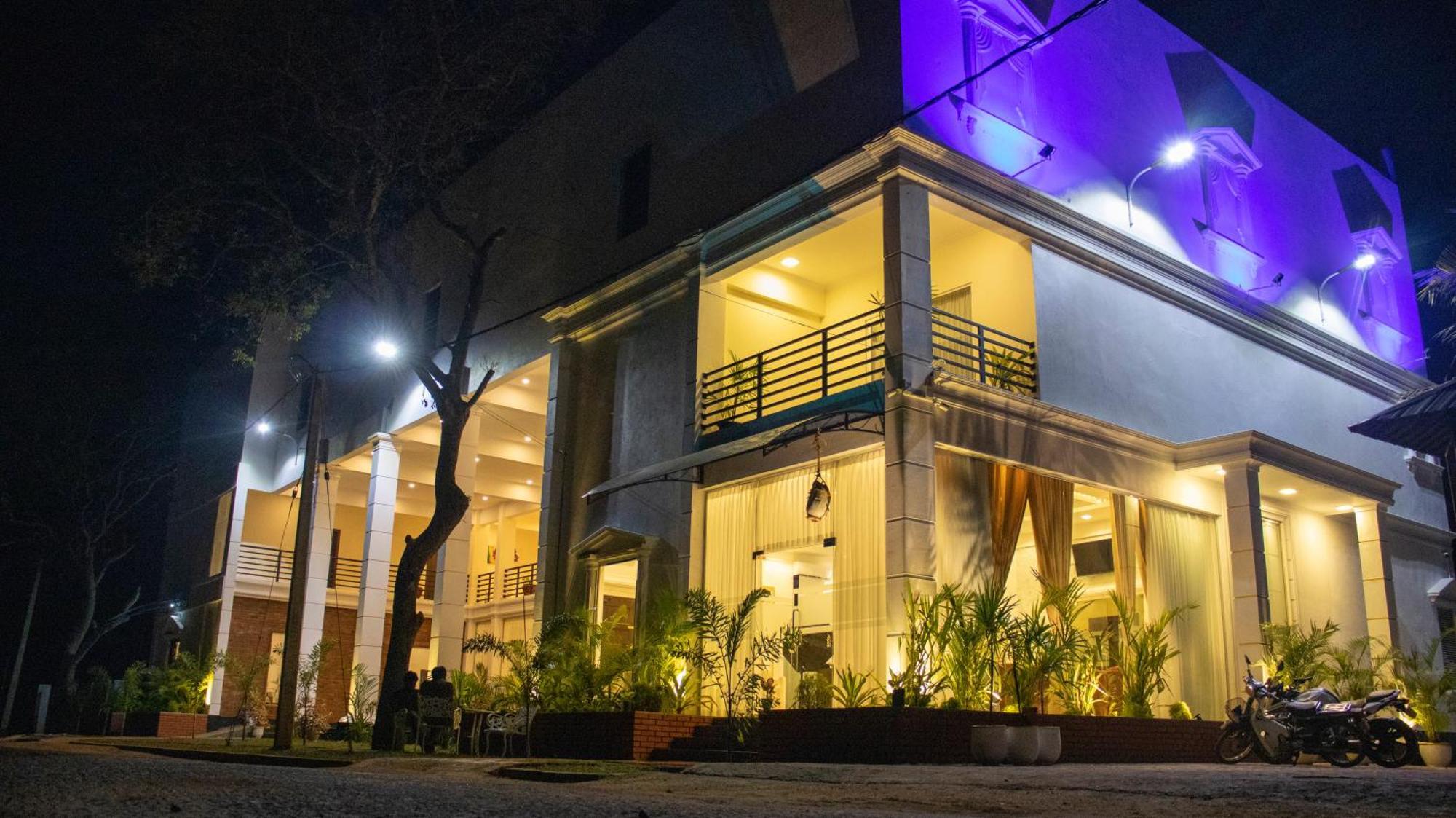 Hotel Northway Vavuniya Buitenkant foto