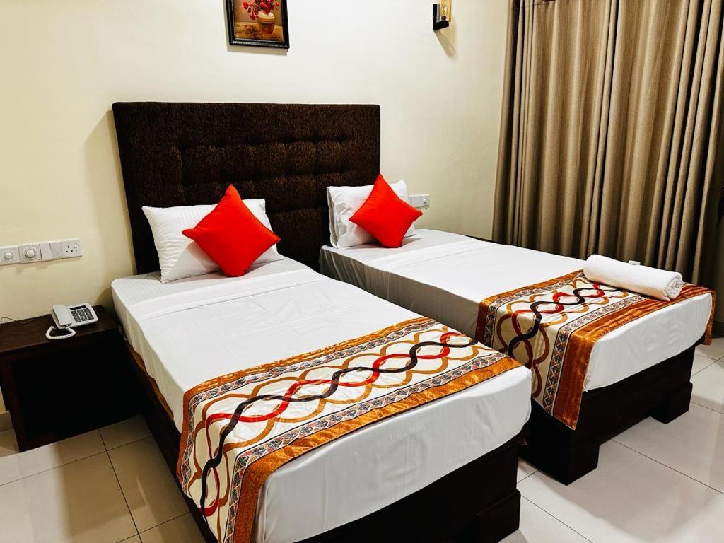 Hotel Northway Vavuniya Buitenkant foto