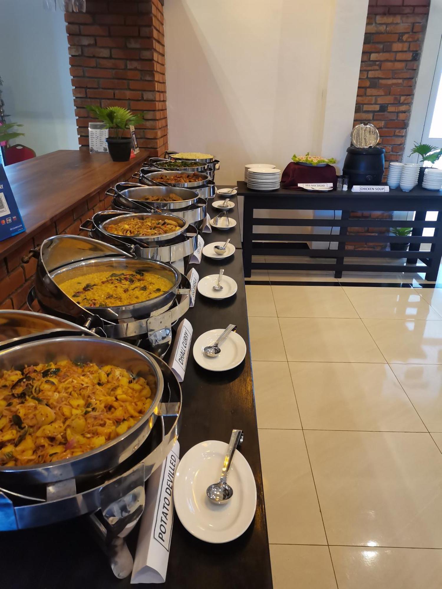 Hotel Northway Vavuniya Buitenkant foto